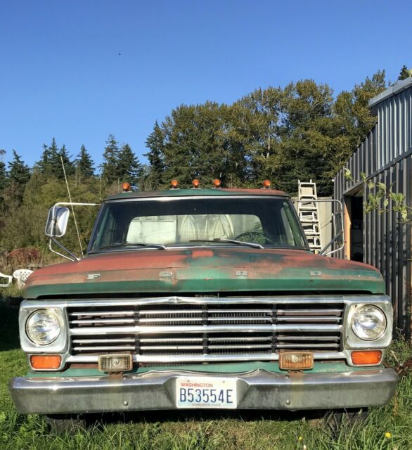 1968 Green Ford F-100 Standard Cab Pickup