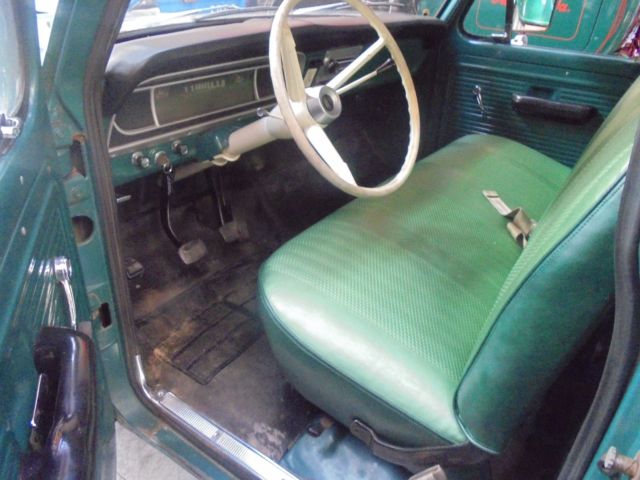 1968 green Ford F-100