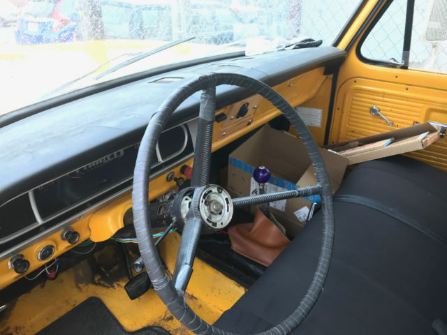 1968 Ford G (Yellow) Ford F-250 Crew Cab Pickup