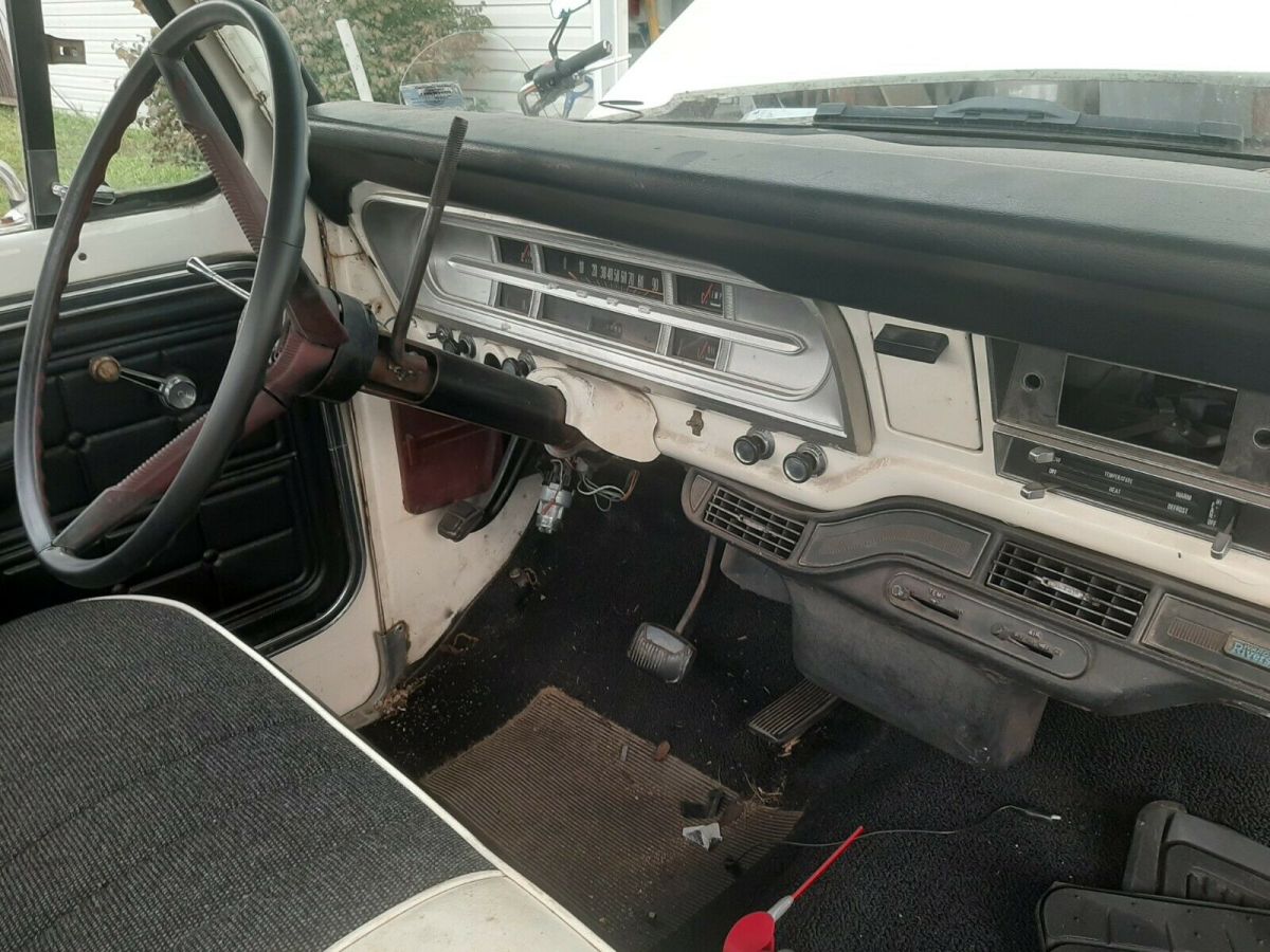 1968 White Ford F-250 Standard Cab Pickup