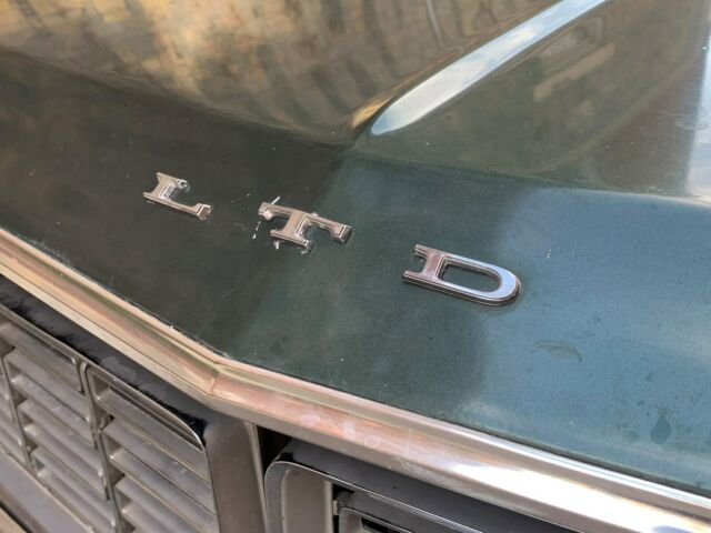 1968 Green Ford LTD Sedan