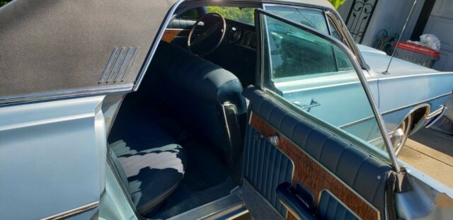 1968 Blue Ford Mercury - Park lane