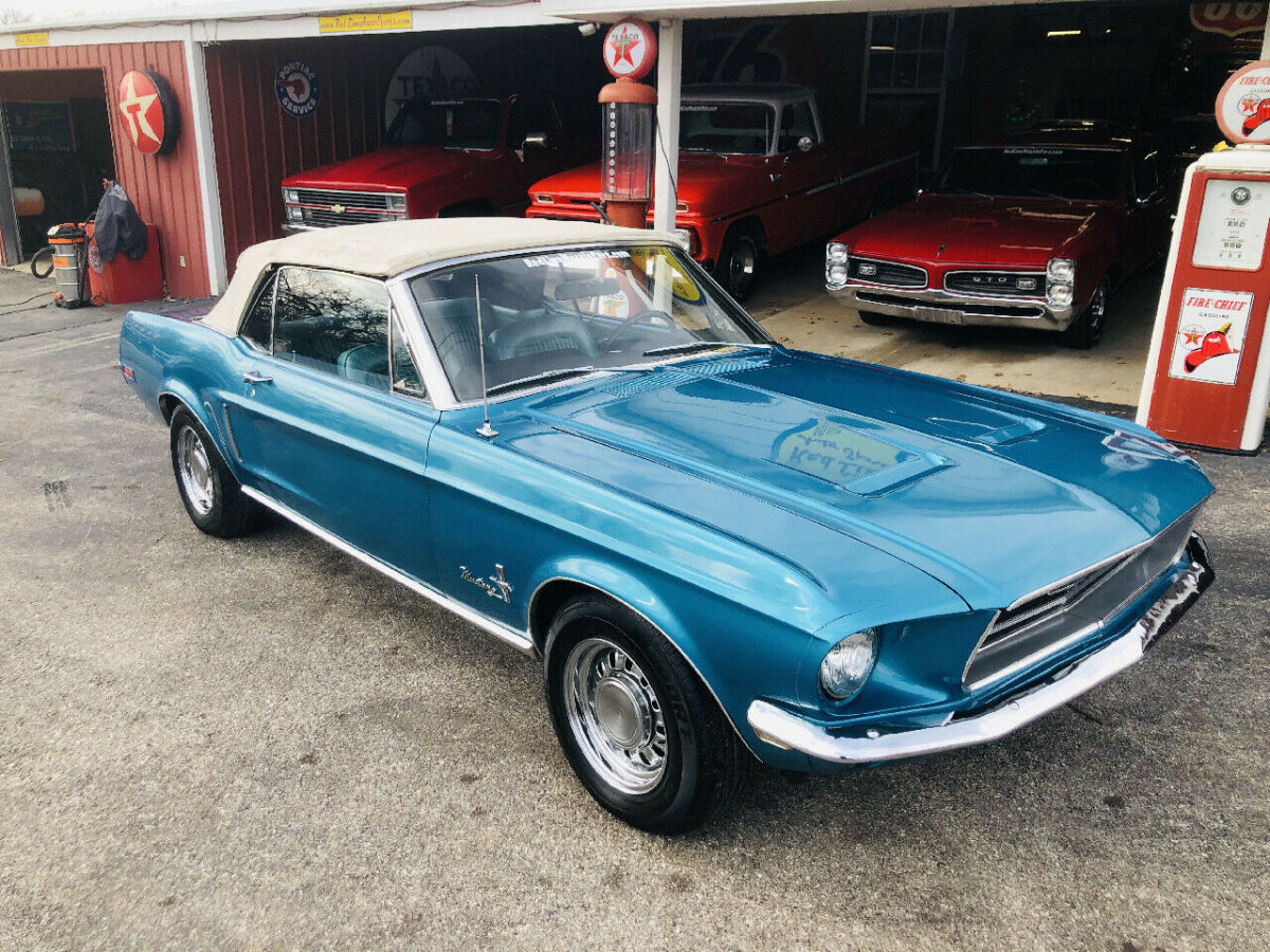 1968 Blue Ford Mustang --