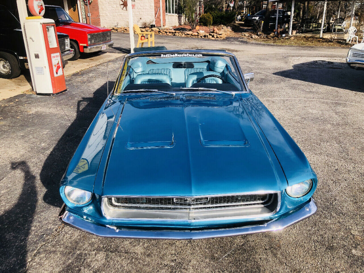1968 Blue Ford Mustang --