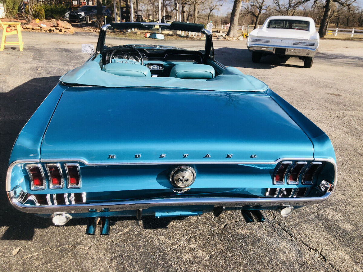 1968 Blue Ford Mustang --