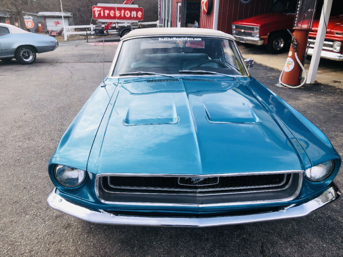 1968 Blue Ford Mustang --