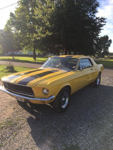 1968 Yellow Ford Mustang Coupe
