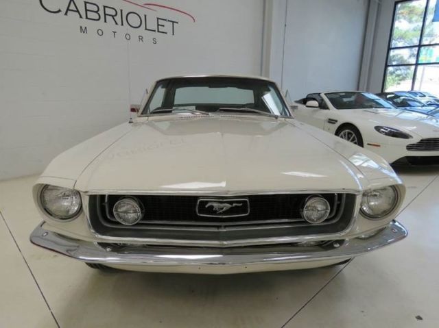 1968 White Ford Mustang