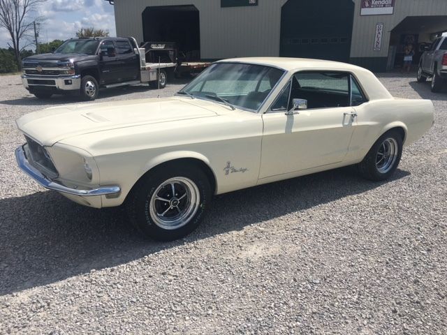 1968 Off white Ford Mustang Convertible