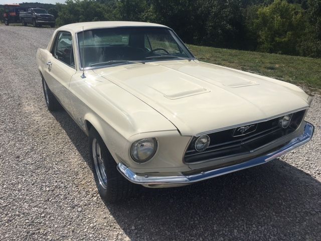 1968 Off white Ford Mustang Convertible