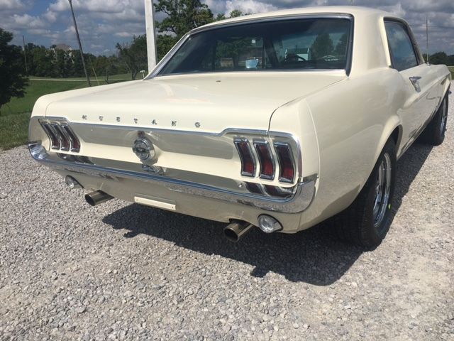 1968 Off white Ford Mustang Convertible