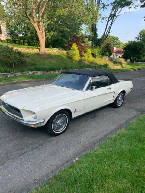 1968 Wimbledon white Ford Mustang Convertible