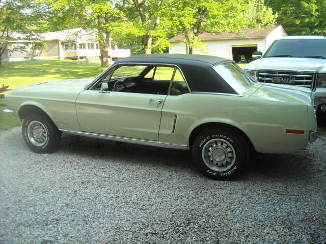 1968 LIGHT GREEN Ford Mustang Convertible
