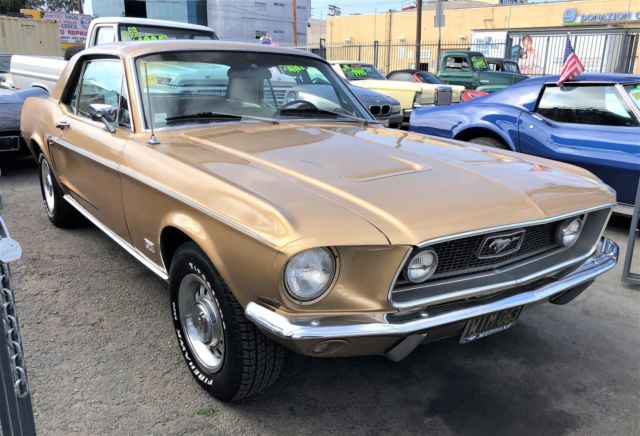1968 Gold Ford Mustang
