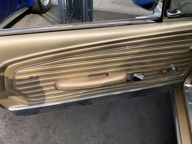 1968 Gold Ford Mustang