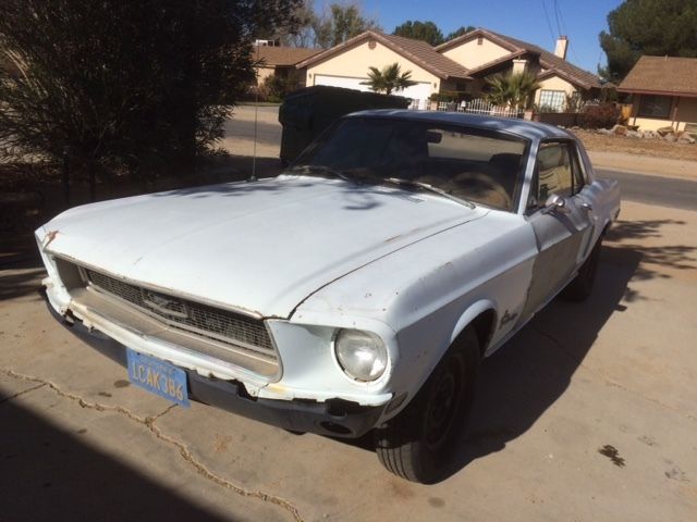 1968 White Ford Mustang U/K