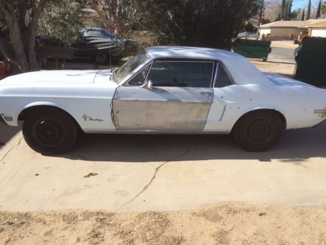 1968 White Ford Mustang U/K