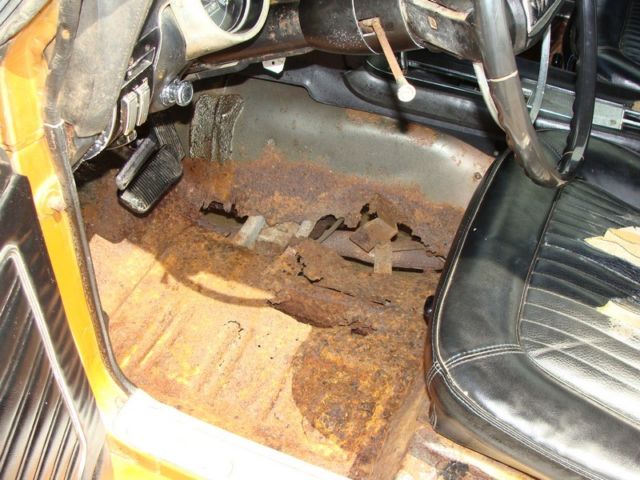 1968 Gold Ford Mustang Coupe