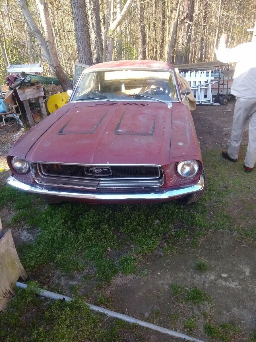 1968 Red Ford mustang Sedan