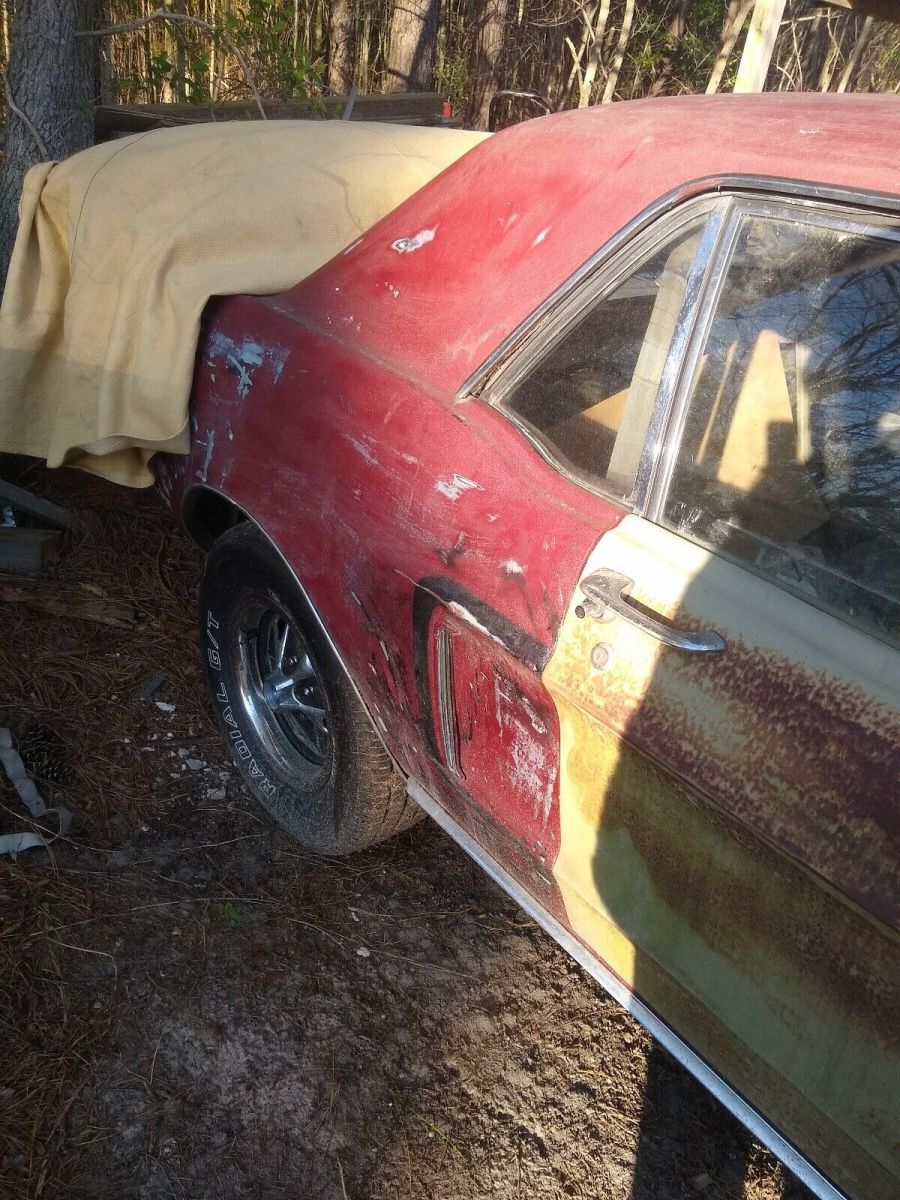 1968 Red Ford mustang Sedan