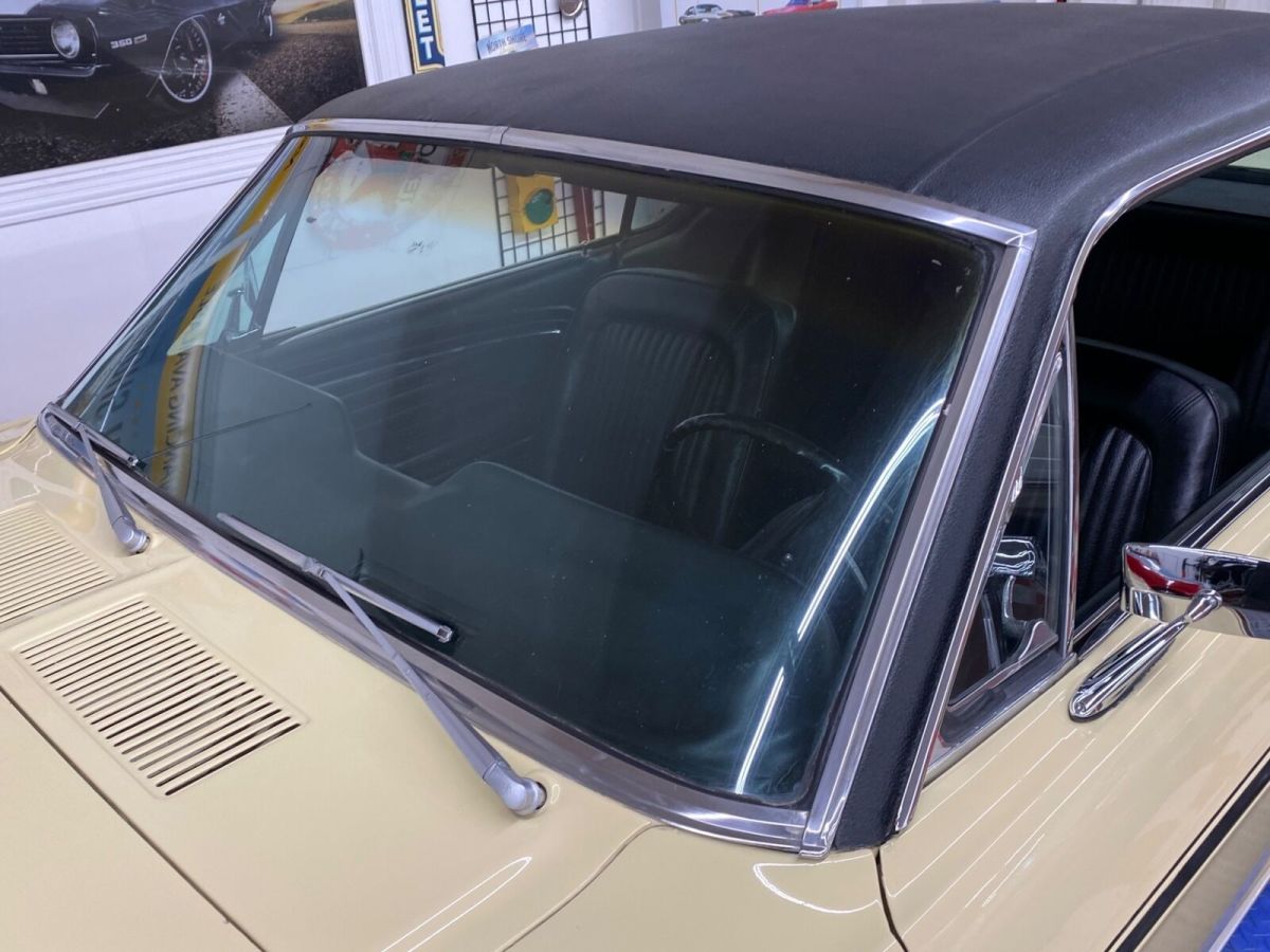 1968 Yellow Ford Mustang Coupe