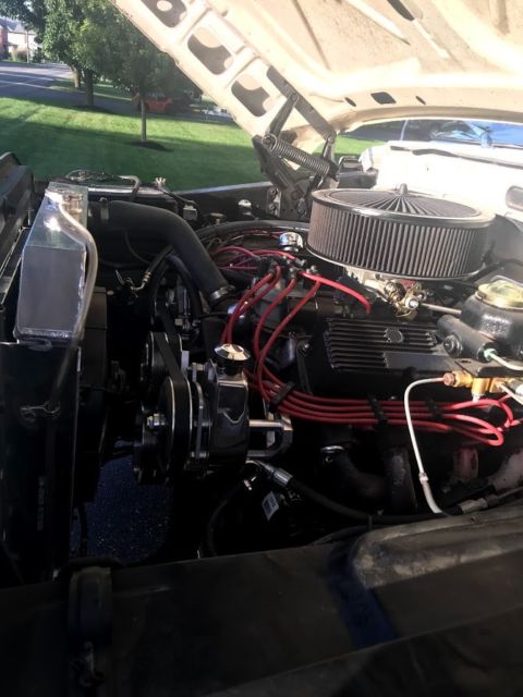 1968 White Ford F-100 Standard Cab Pickup