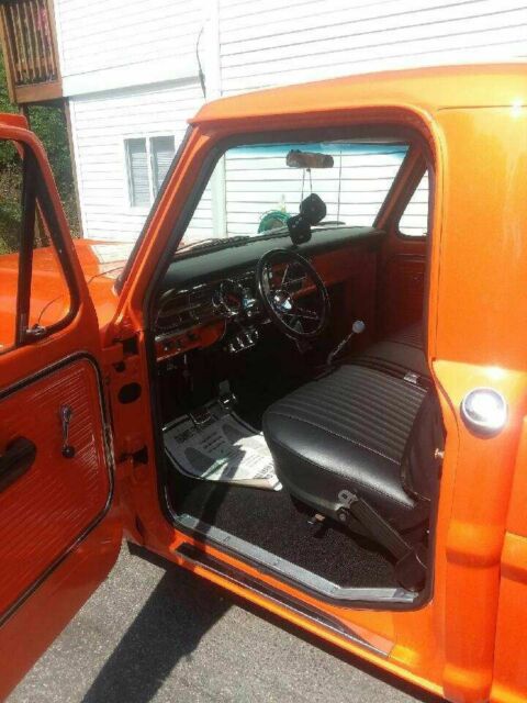1968 Tangelo Orange Pearl Ford F-100 Short bed