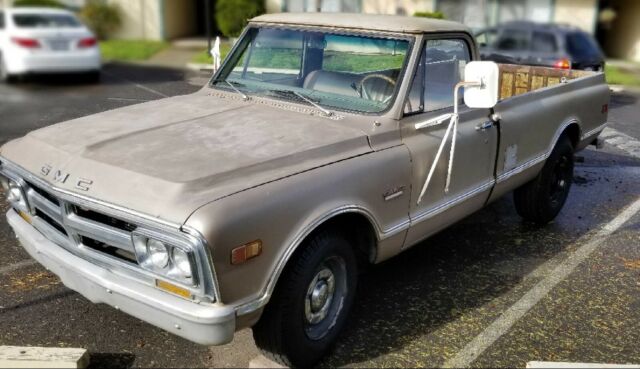 1968 Gold GMC 2500 Series Standard Cab Pickup