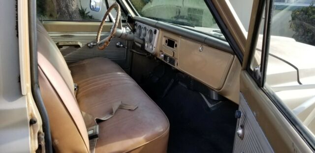 1968 Gold GMC 2500 Series Standard Cab Pickup