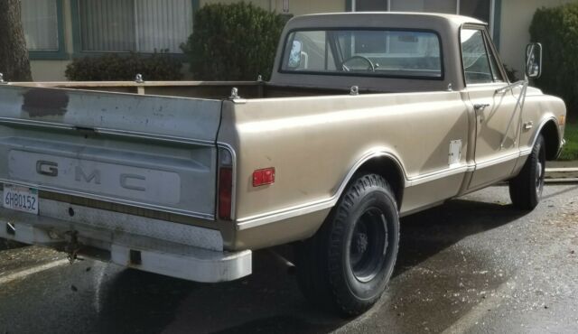 1968 Gold GMC 2500 Series Standard Cab Pickup