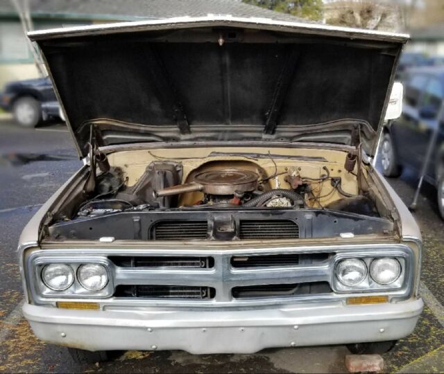 1968 Gold GMC 2500 Series Standard Cab Pickup