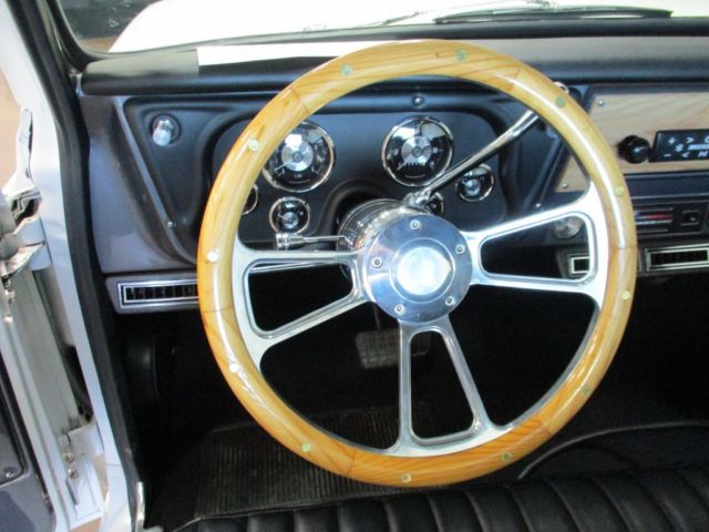 1968 White GMC C10 --