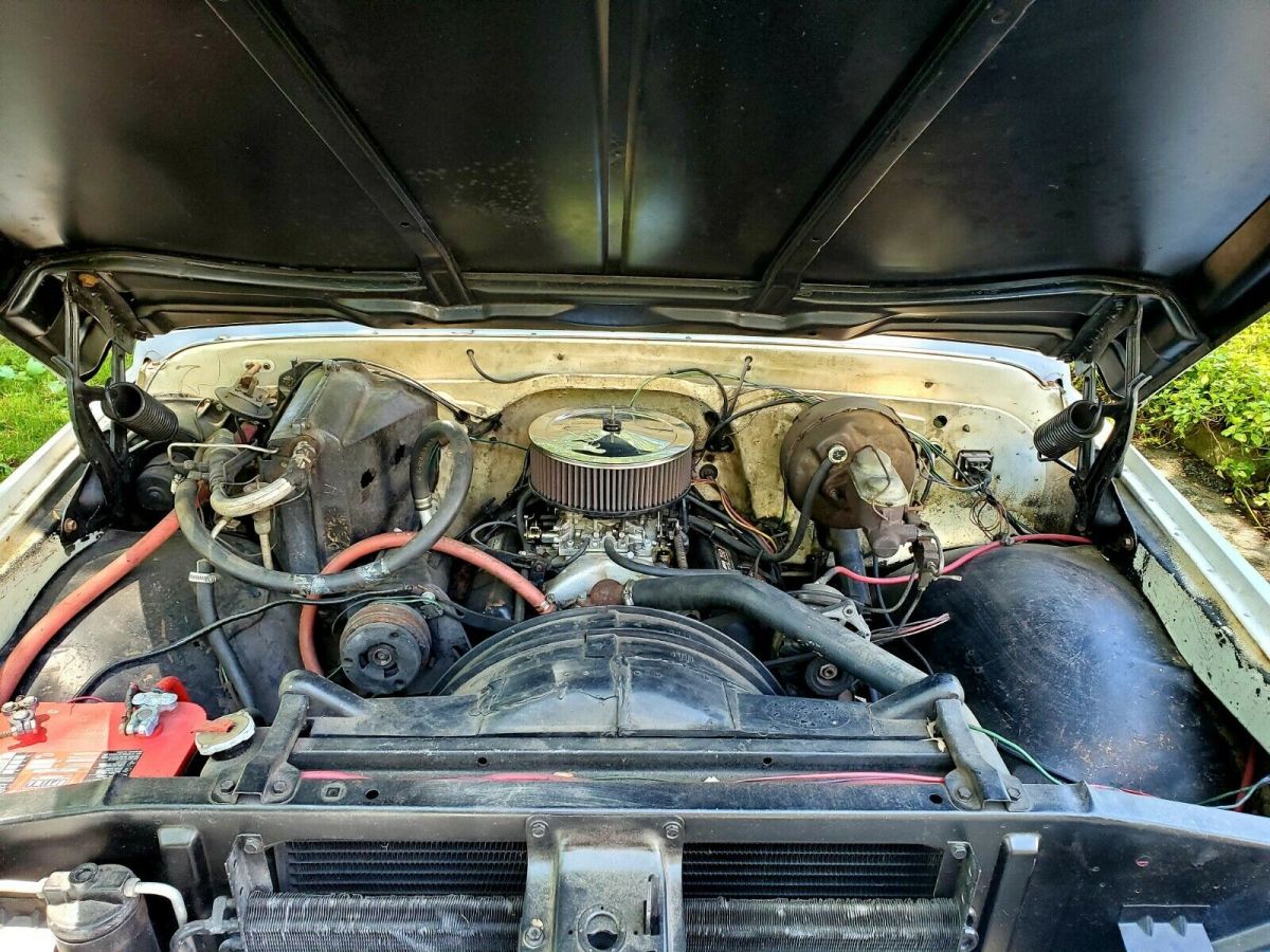 1968 White GMC C25 Standard Cab Pickup