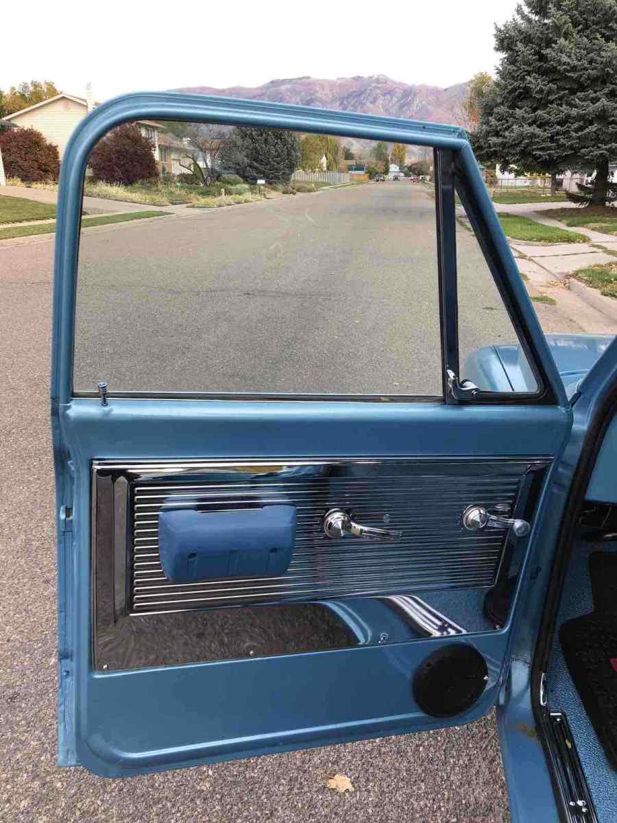 1968 Blue GMC K10 Pickup