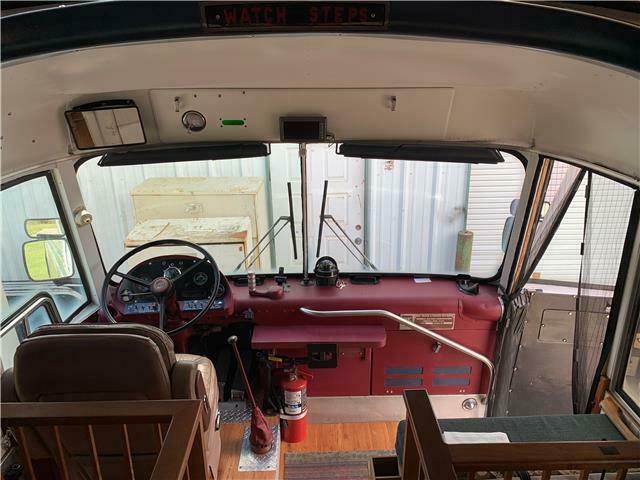 1968 Blue GMC PD4903 Bus