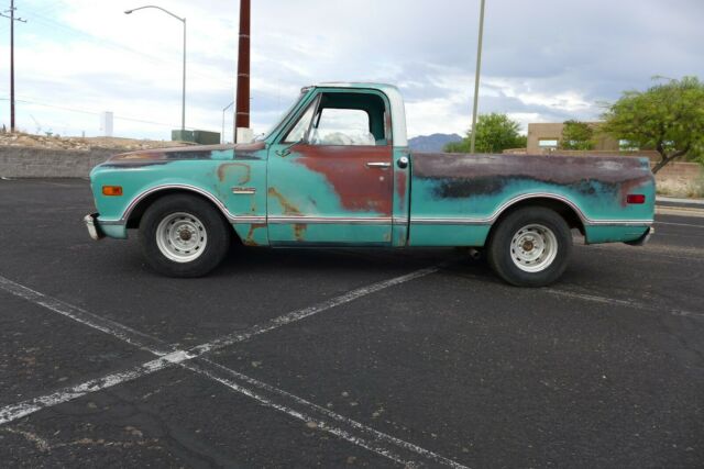 1968 Green GMC Truck Pick Up Truck