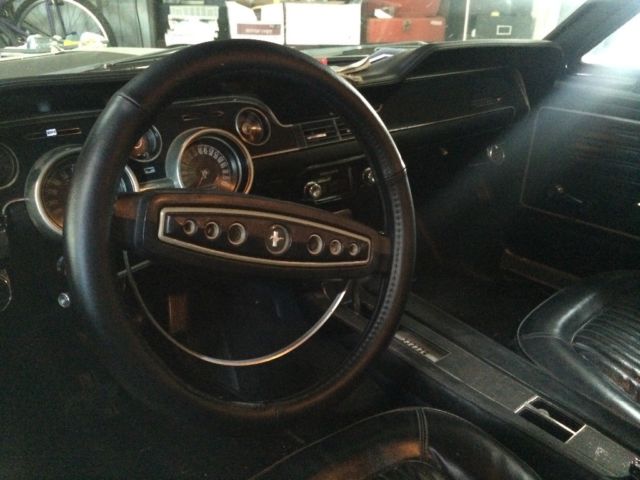 1968 Wimbledon White Ford Mustang