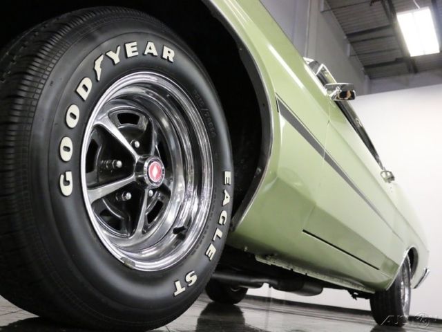 1968 Gold Ford Torino