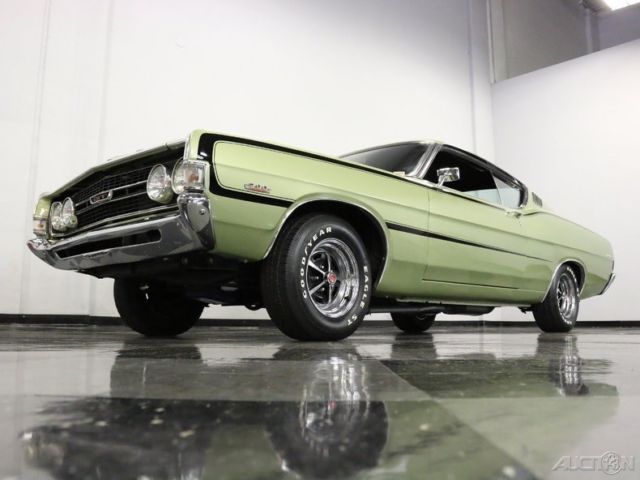 1968 Gold Ford Torino