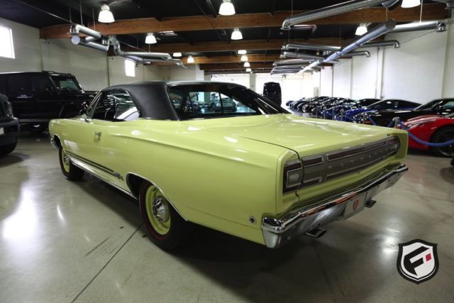 1968 Yellow Plymouth GTX HEMI Other