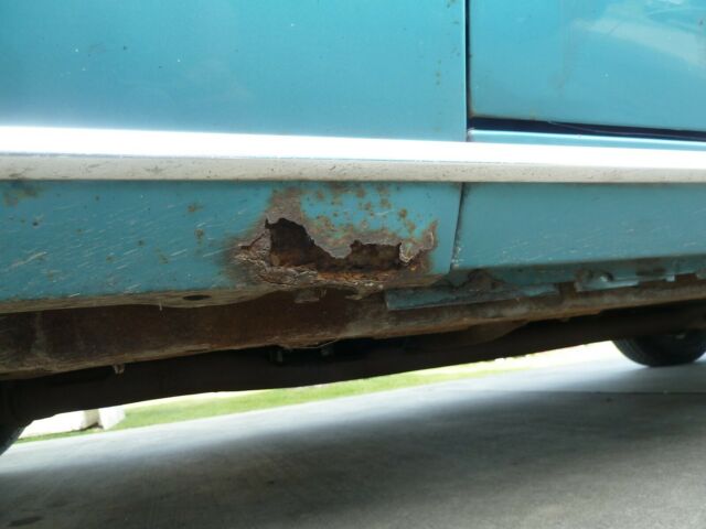 1968 Turqouise Chevrolet Impala Sedan