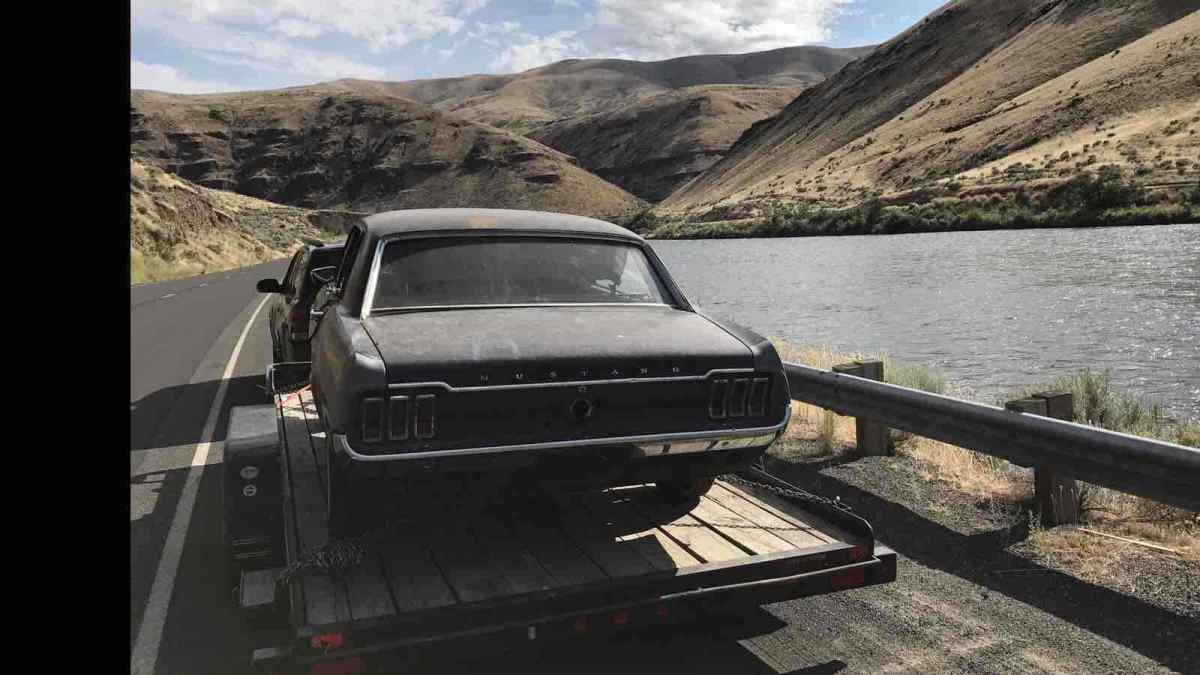 1968 Blue Ford Mustang Coupe