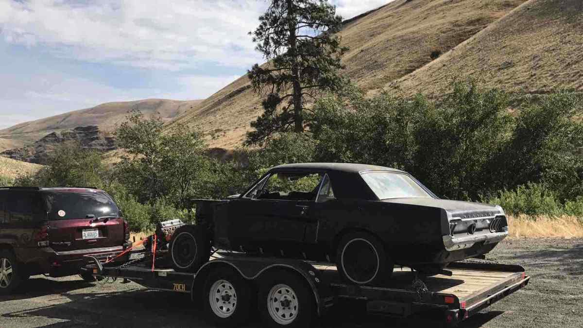 1968 Blue Ford Mustang Coupe