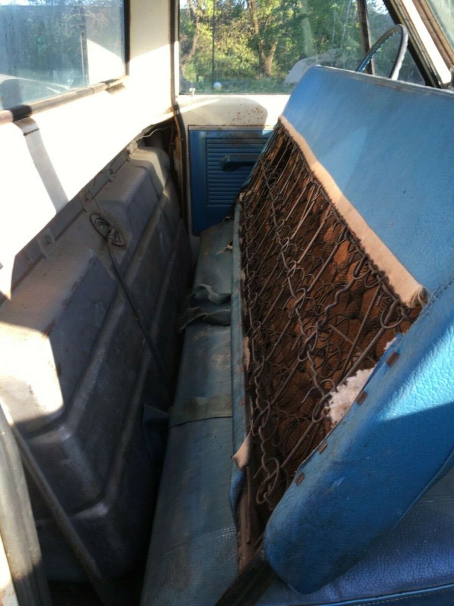 1968 White Chevrolet C-10 Standard Cab Pickup