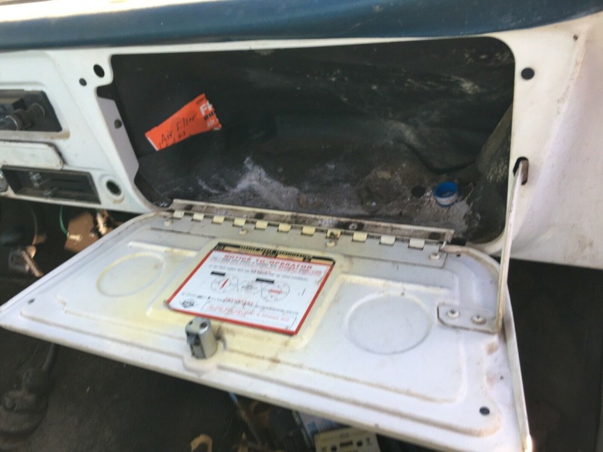 1968 White Chevrolet C-10 Standard Cab Pickup