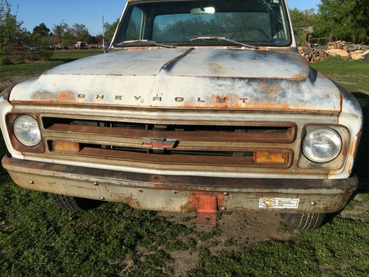 1968 White Chevrolet C-10 Standard Cab Pickup