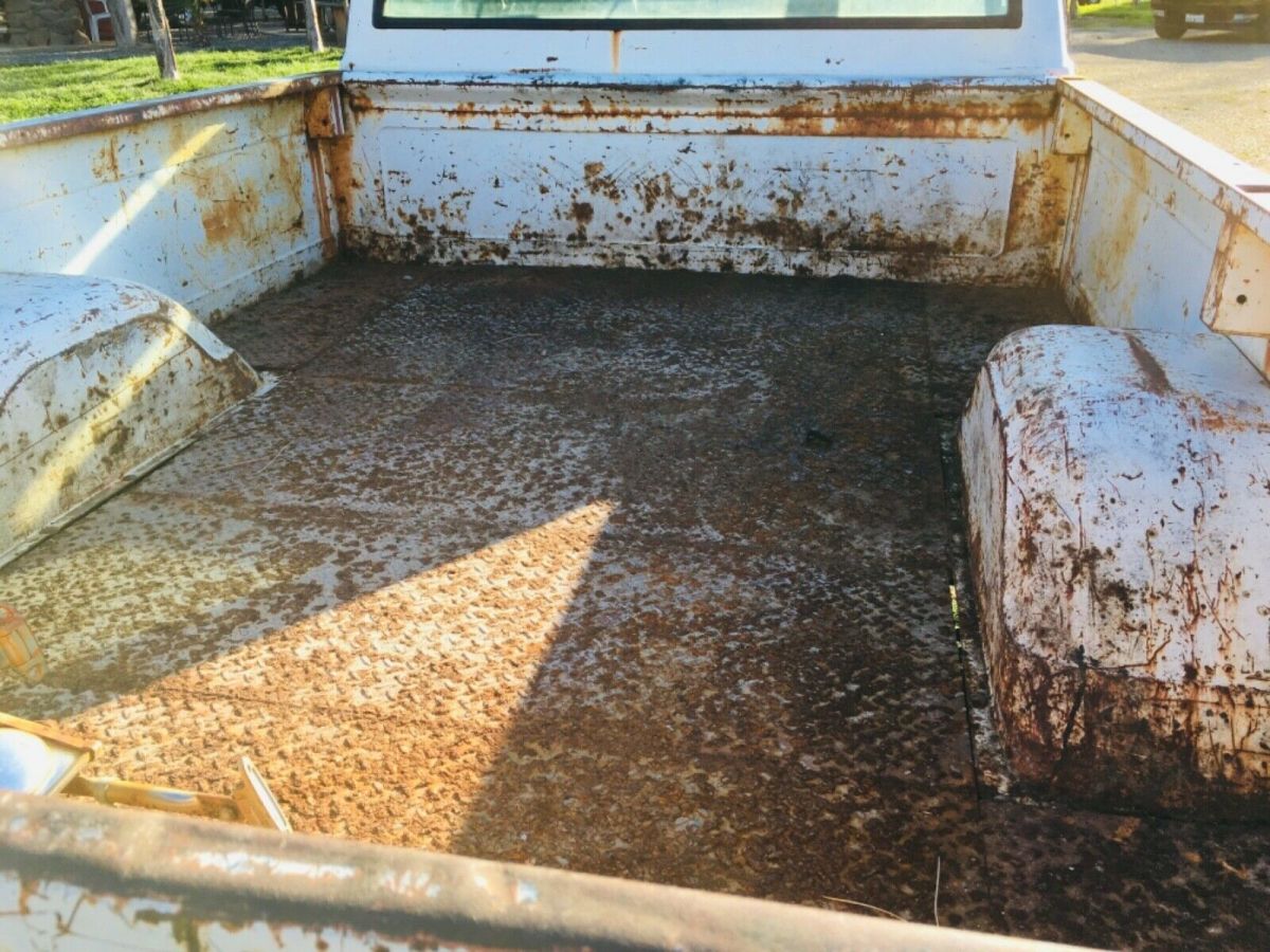 1968 White Chevrolet C-10 Standard Cab Pickup