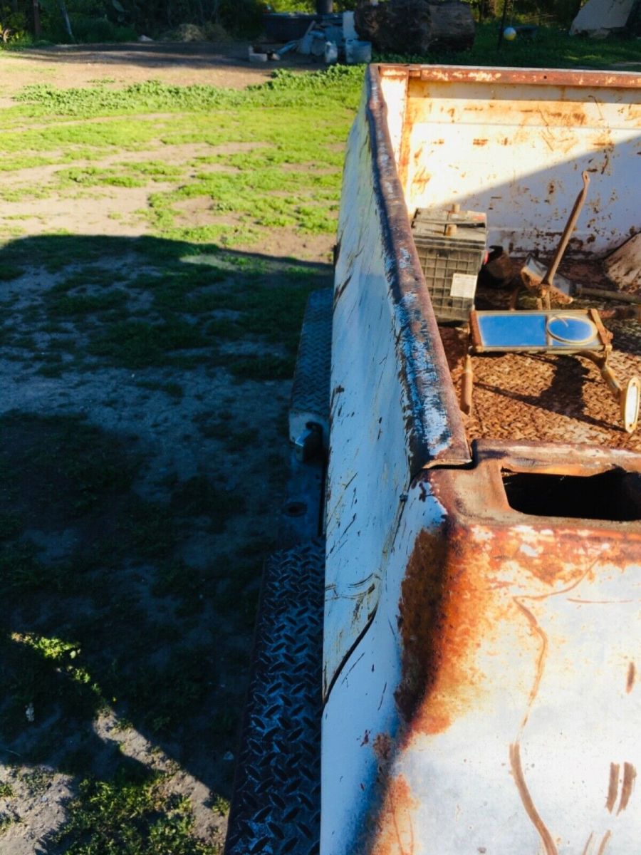 1968 White Chevrolet C-10 Standard Cab Pickup