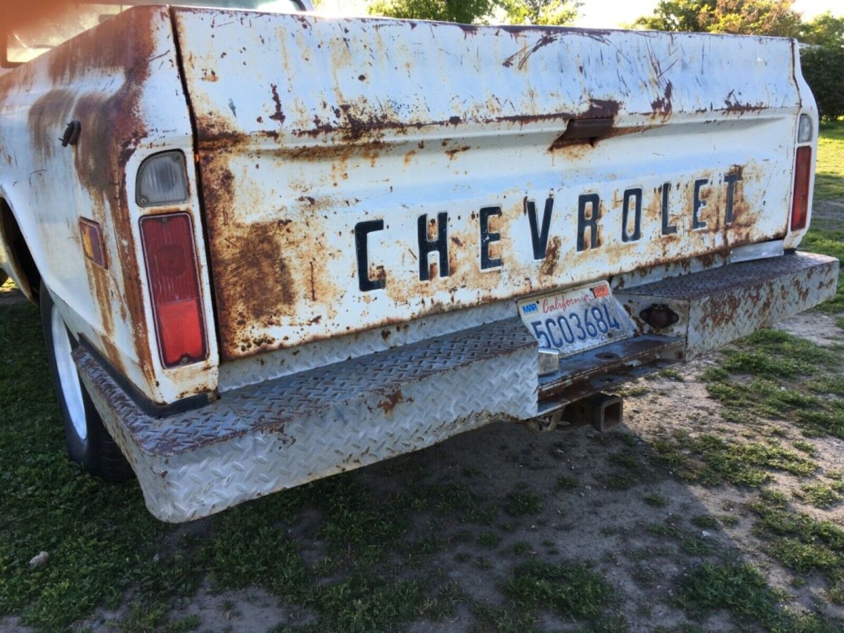 1968 White Chevrolet C-10 Standard Cab Pickup