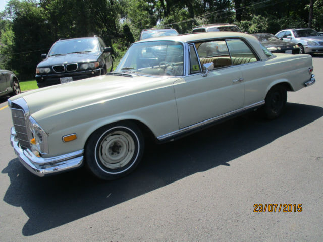 1968 BEIGE Mercedes-Benz 200-Series Coupe
